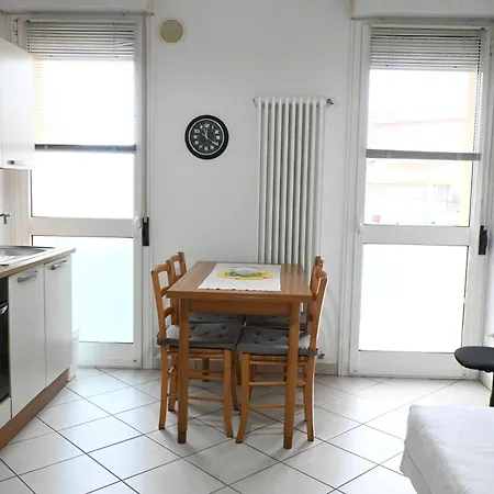 Se131 - Senigallia, Bilocale Con Aria Condizionata E Terrazzo شقة